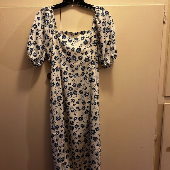 Dress - Picture 2 of 7